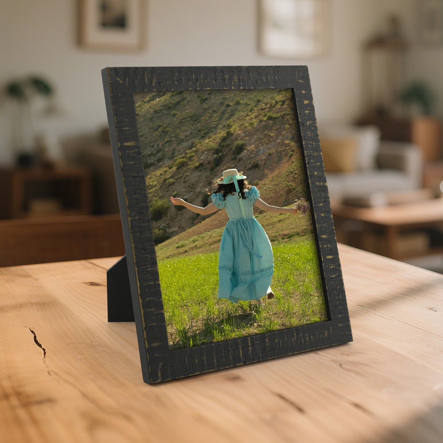 8x10 Wood Frame with Plexiglass (10 Pcs Per Box)